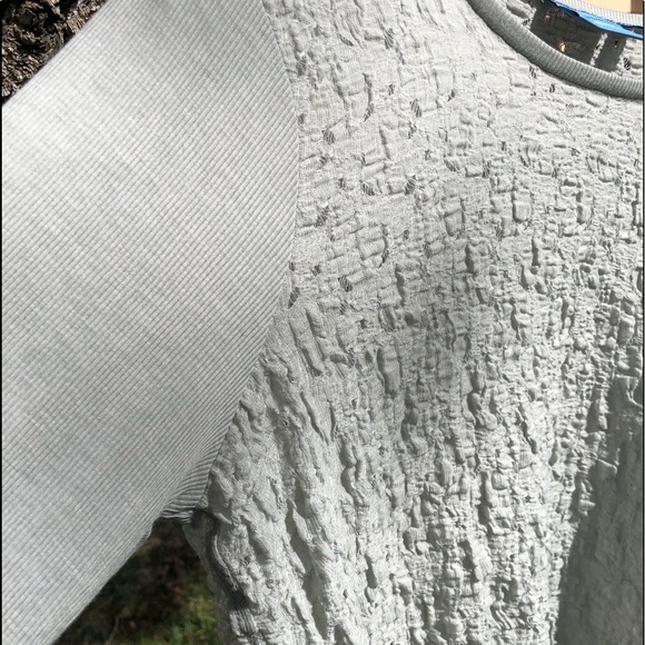 NWOT GREY simply Vera Wang long sleeve shirt - Picture 5 of 8